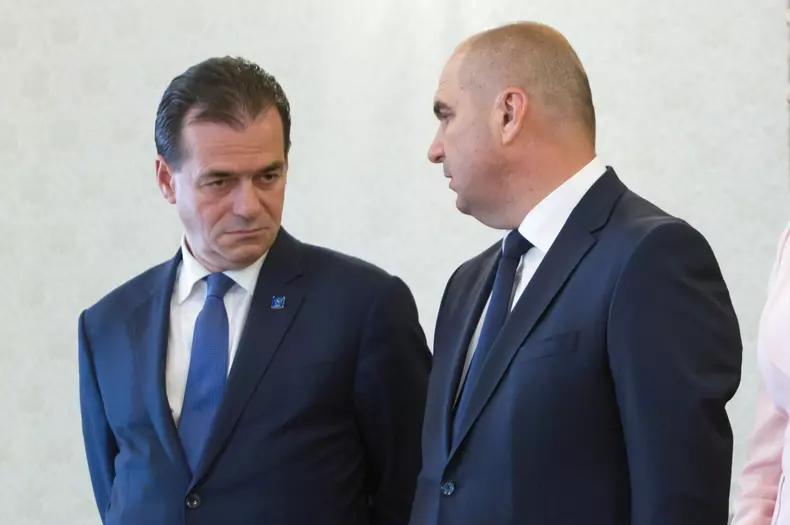 Ludovic Orban si Ilie Bolojan in 2017. Bolojan este acum vehiculat pentru functia de premier dupa alegerile parlamentare, dar si pentru functia de presedinte PNL. Foto: Hepta