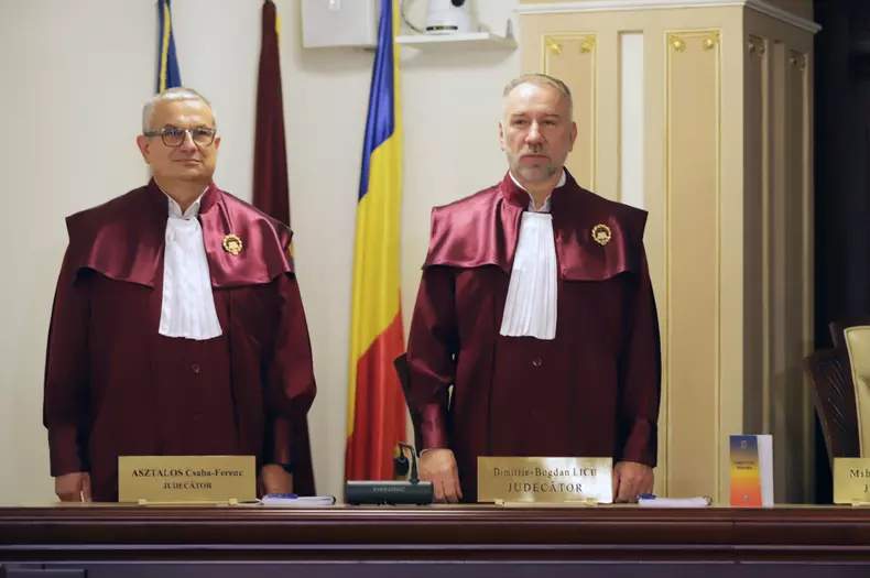 Imagine cu judecătorii CCR în noua componență, după ce Simina Tănăsescu a devenit președinta Curții. Foto: Dumitru Angelescu / Libertatea