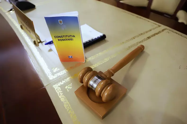 Imagine cu judecătorii CCR în noua componență, după ce Simina Tănăsescu a devenit președinta Curții. Foto: Dumitru Angelescu / Libertatea