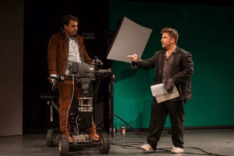 Liniste! Sarut. Actiune!