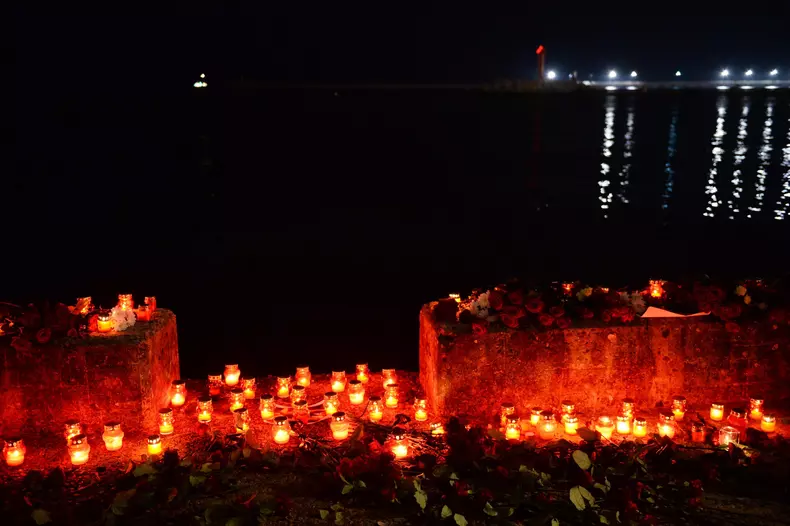 Doliu în Rusia, victimele accidentului aviatic de la Marea Neagră sunt comemorate