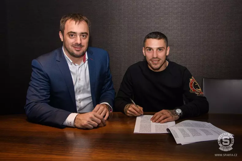 Nicolae Stanciu este oficial jucătorul echipei Sparta Praga