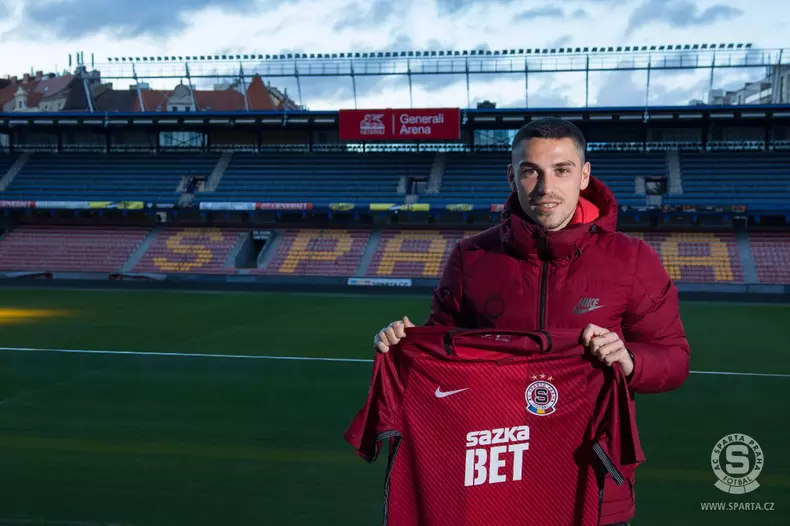 Nicolae Stanciu este oficial jucătorul echipei Sparta Praga