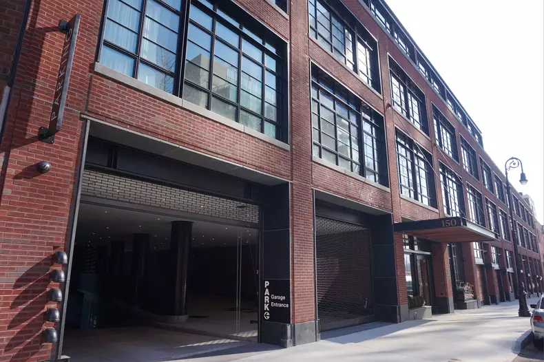 EXCLUSIVE: Jon Bon Jovi sells his Manhattan duplex for $15.95 Million in NYC