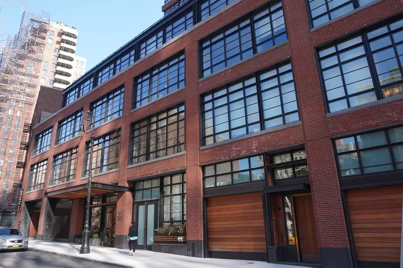 EXCLUSIVE: Jon Bon Jovi sells his Manhattan duplex for $15.95 Million in NYC