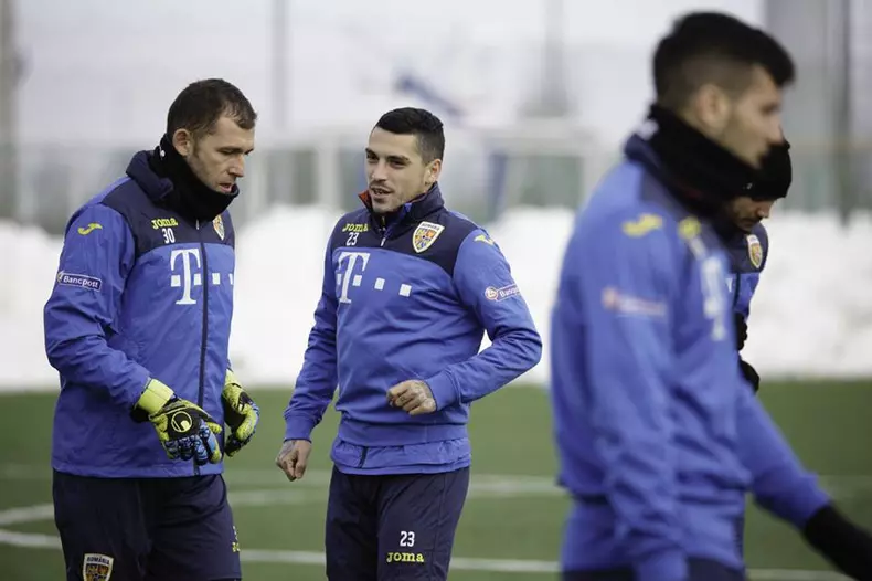 29512904_956842451160032_15511201318225833_n