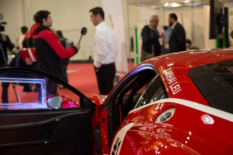 UniCredit Leasing extinde investi_iile pe scena motorsportului din Rom_nia (3)