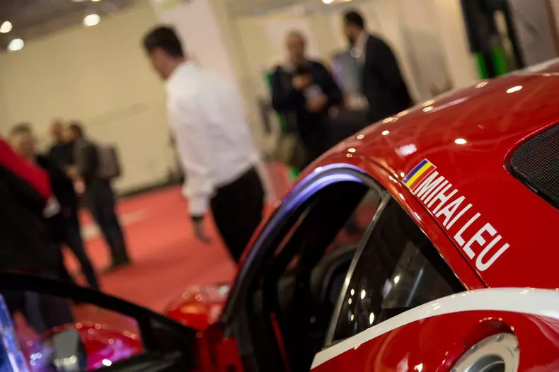 UniCredit Leasing extinde investi_iile pe scena motorsportului din Rom_nia (4)