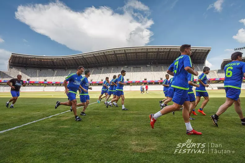 35349810_574363529645613_7549226448100261888_n