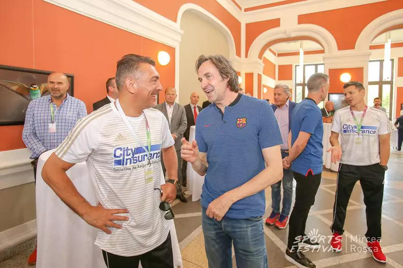 35401048_574238719658094_3788820793329188864_n