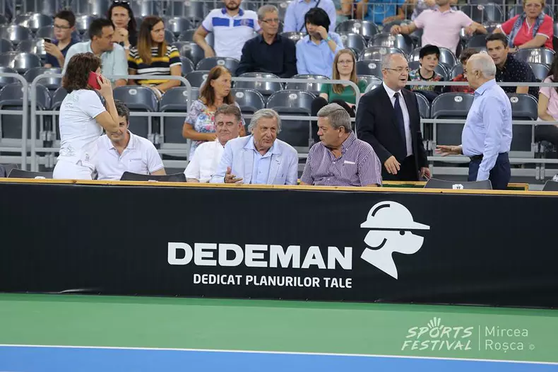 35412024_574271069654859_7509596089075367936_n