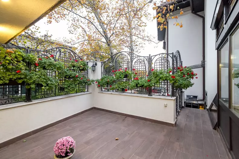 Vilă neobrâncovenească din Cotroceni, scoasă la vânzare de Artmark (4)