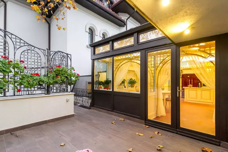 Vilă neobrâncovenească din Cotroceni, scoasă la vânzare de Artmark (5)