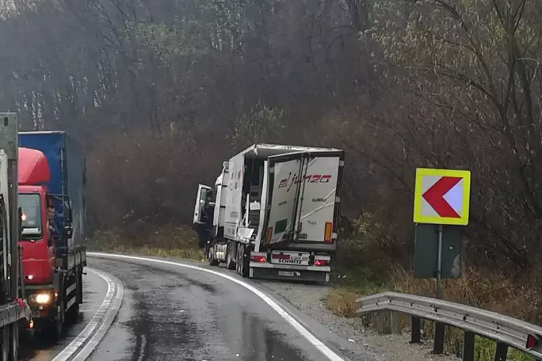 Accident pe DN1, în județul Sibiu (2)