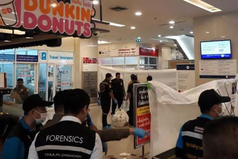 turist francez ucis politist thailandez3