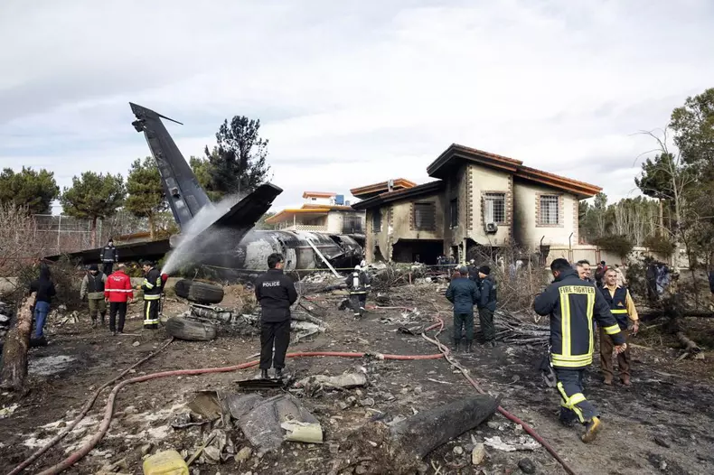avion prăbușit în apropiere de Teheran