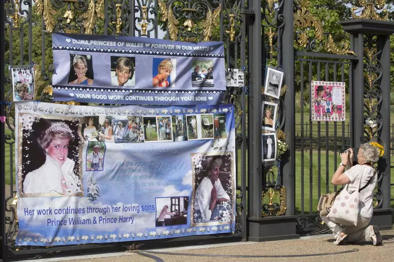 22 de ani de la moartea Prințesei Diana (1)