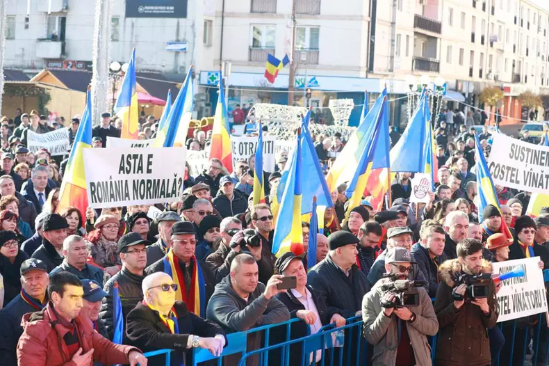 protest buzău sustinere cornel vanatoru (1)