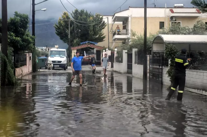 Ciclonul Ianos Grecia