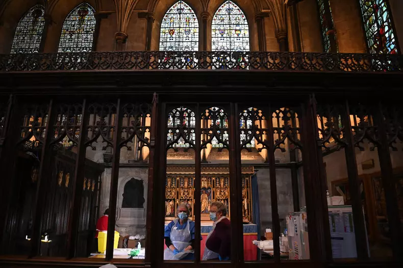 Covid-19 vaccination in Britain