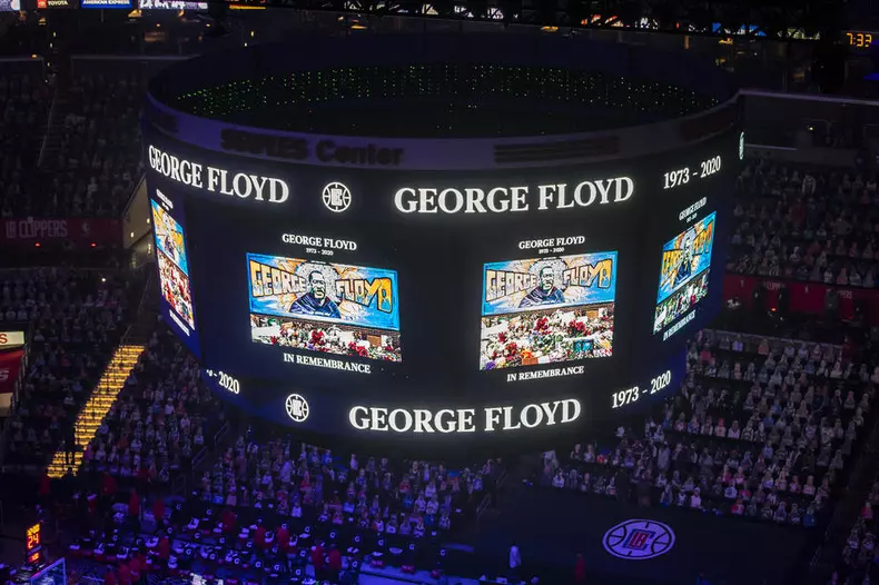 Dallas Mavericks at Los Angeles Clippers