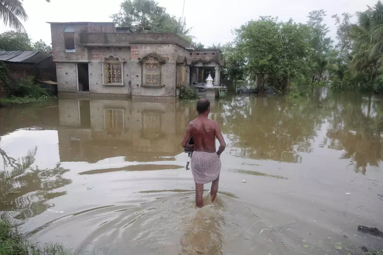 Cyclone Yaas hit Indian coastline