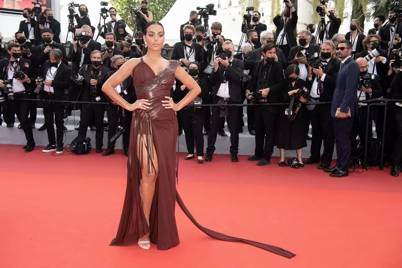 georgina rodriguez cannes 2021 (5)