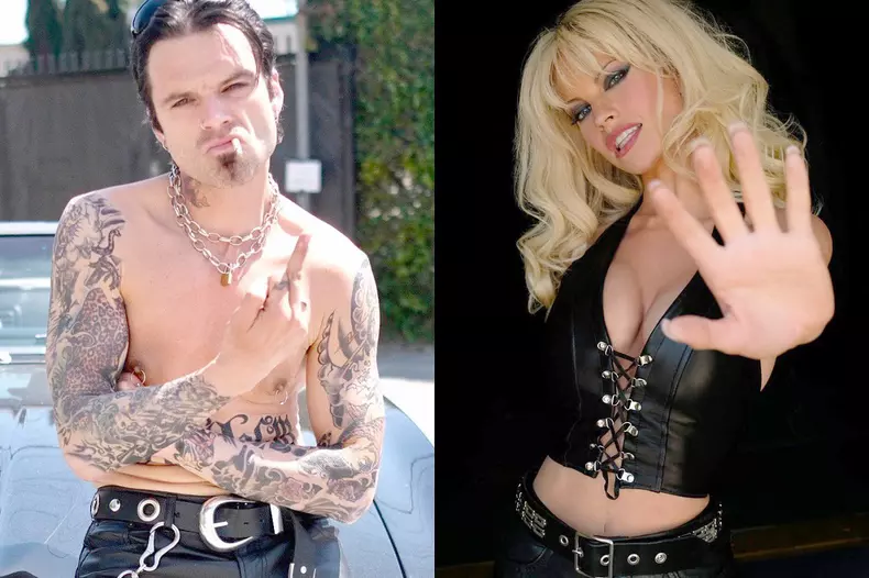 Hulu a publié la première photo de Sebastian Stan et Lily James dans les rôles de Tommy Lee et de Pamela Anderson