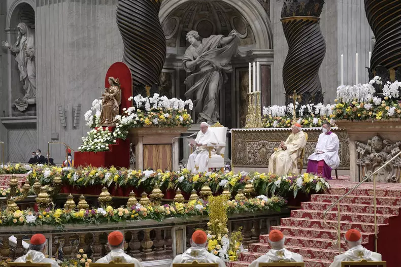 Pope Francis' Easter Vigil Mass