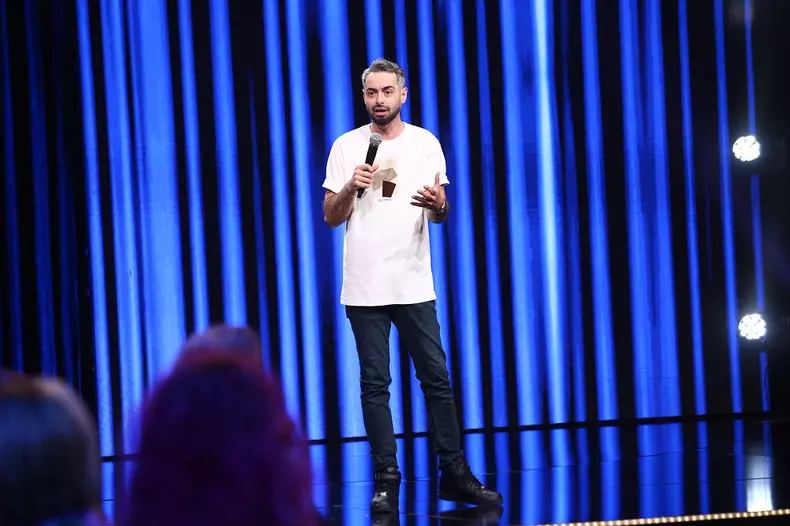 radu-bucalae-invitat-special-ep-4-stand-up-revolution-antena1-
