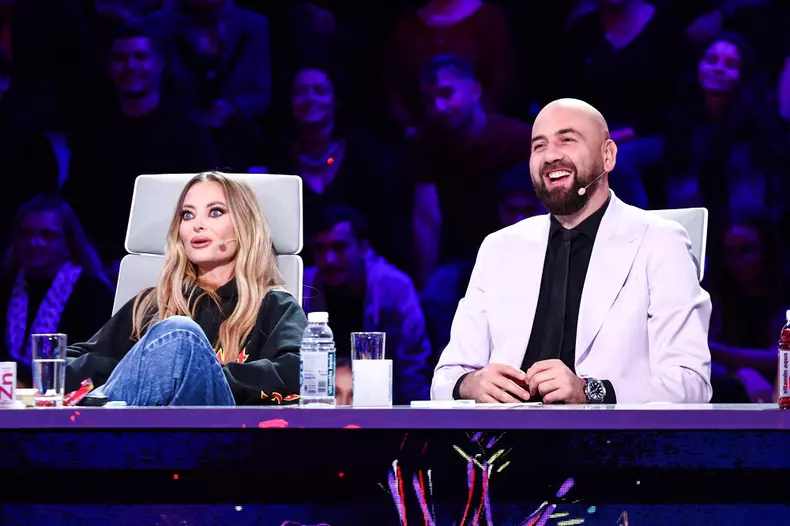 delia-si-vio-in-timpul-unui-roast-iumor