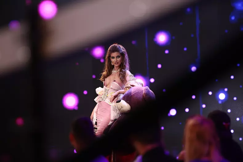 iulia-albu-moment-stand-up-ep-06-sur2022