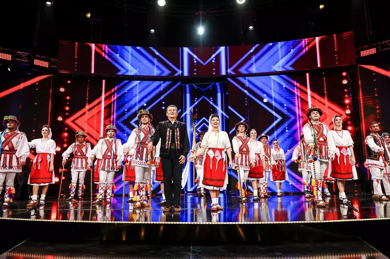 nea-marin-larisa-barbu-dansatorii-calusul-auditii-stand-up-revolution-episod-07-sezon-2