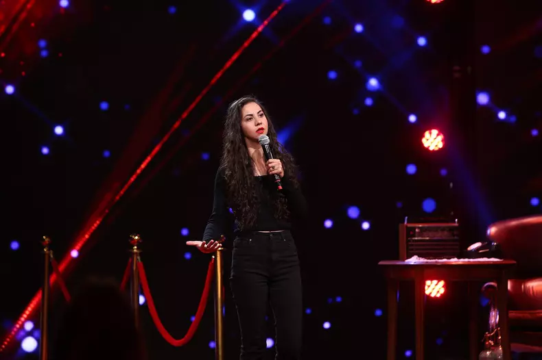 andreea-curea-s-performance-episod-11-stand-up-revolution