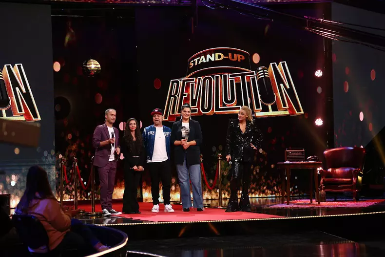 andreea-curea-vs-ioana-state-dan-badea-serban-copot-si-ilona-brezoianu-episod-11-stand-up-revolution