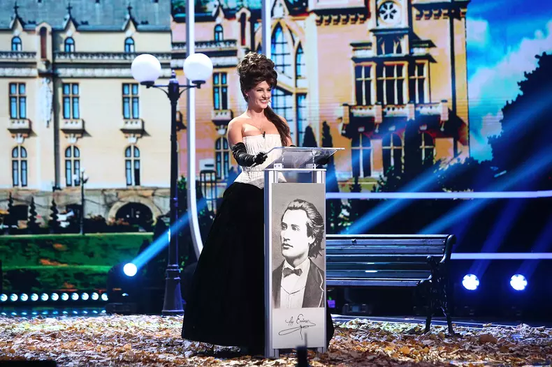 andreea-perju-in-rolul-veronica-micle-iumor-romania-razi-cu-roast-