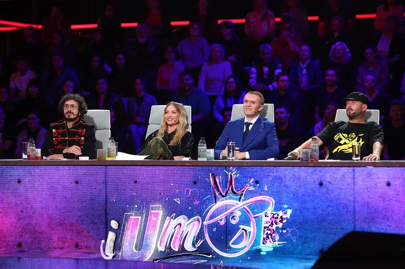 delia-ionut-rusu-costel-cheloo-iumor-romania-razi-cu-roast