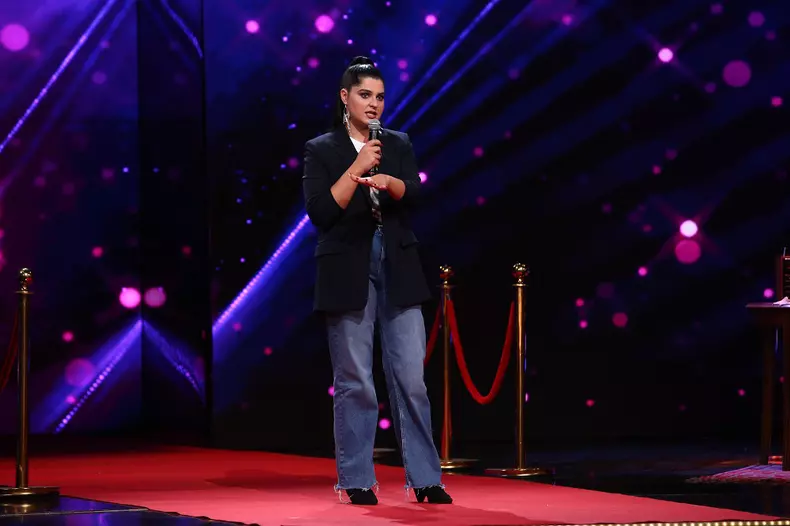 ioana-state-s-performance-episod-11-stand-up-revolution