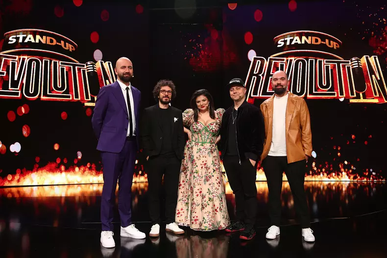 teo-vio-costel-maria-popovici-dan-badea-in-finala-sezonului-2-stand-up-revolution-2022