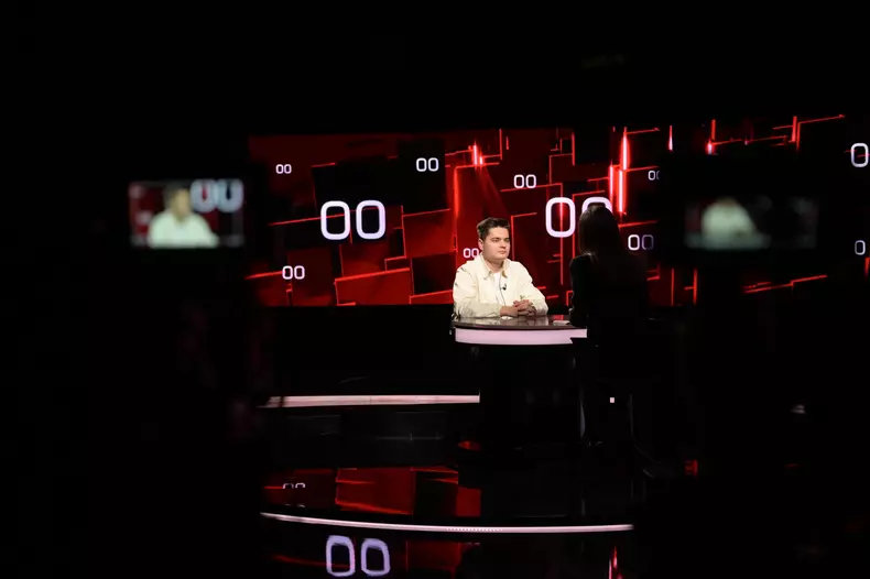 selly-la-40-de-intrebari-cu-denise-rifai-2-1