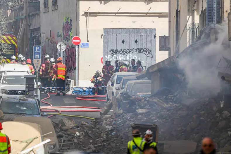 Un immeuble d'habitation s'est effondré dans le 5e arrondissement de Marseille, rue de Tivoli