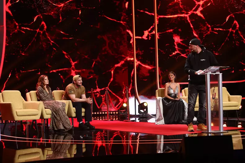 bitza-gala-speciala-de-roast-sezonul-14-iumor