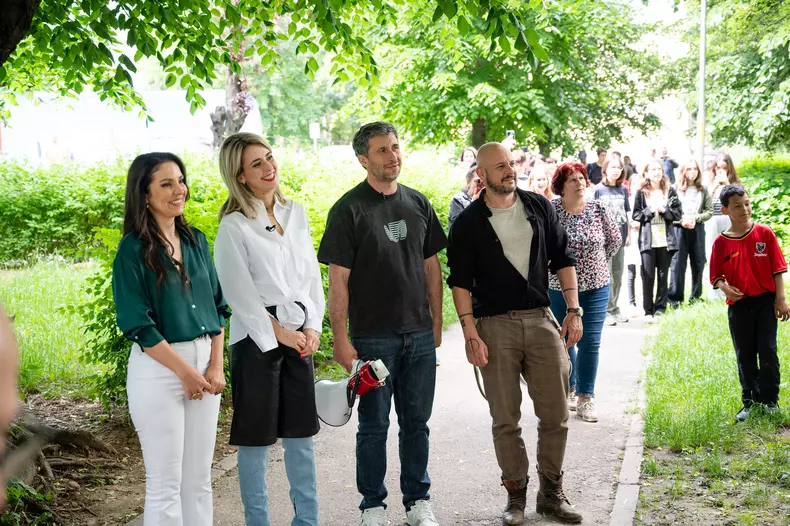 Dragoș, Cristina, Alex, Andra