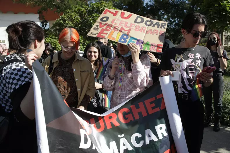 whatsapp-image-2023-10-14-at-14-42-04