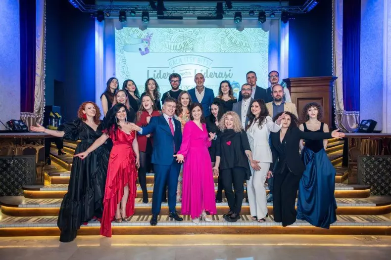 gala-lideri-pentru-liderasi-powered-by-itsy-bitsy-echipa-itsy-bitsy.jpg