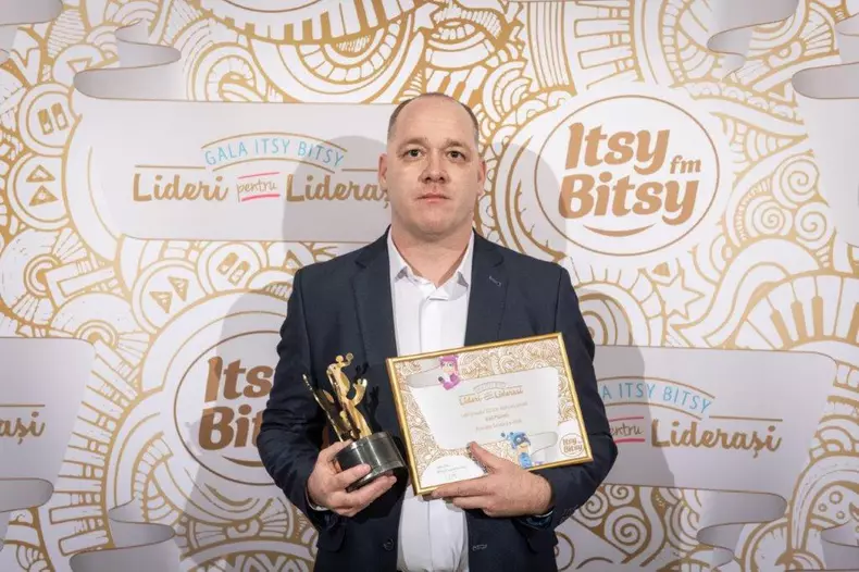 gala-lideri-pentru-liderasi-powered-by-itsy-bitsy-vlad-placinta.jpg