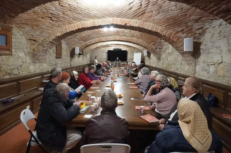 ciugud-centrul-seniorilor-1