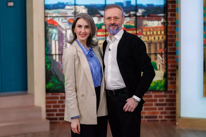 mihai albu si iubita elena nechifor 1