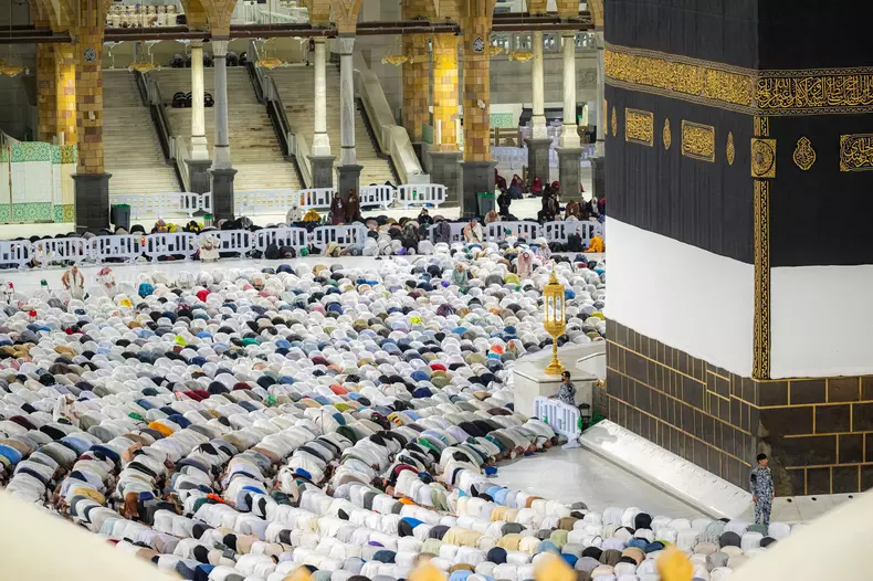 Various Views Of The Great Mosque - Mecca