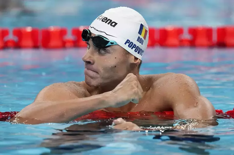 VIDEO JP 2024. David Popovici, în semifinale la 100 de metri liber. Când înoată pentru calificarea în finală